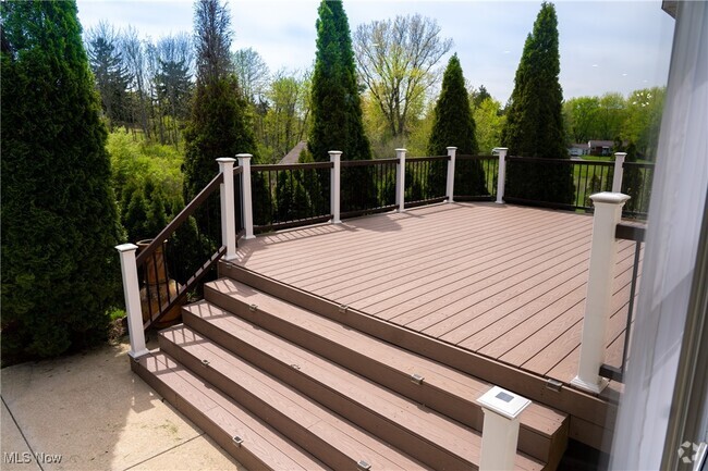 Building Photo - 5469 Riverview Dr Rental