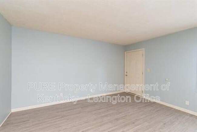 Photo - 243 Landings Dr