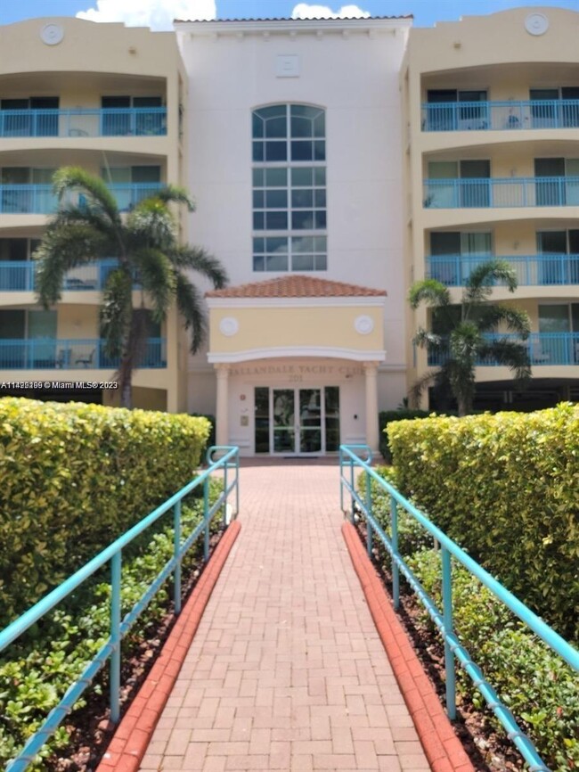 Photo - 201 Golden Isles Dr Condo Unit 403