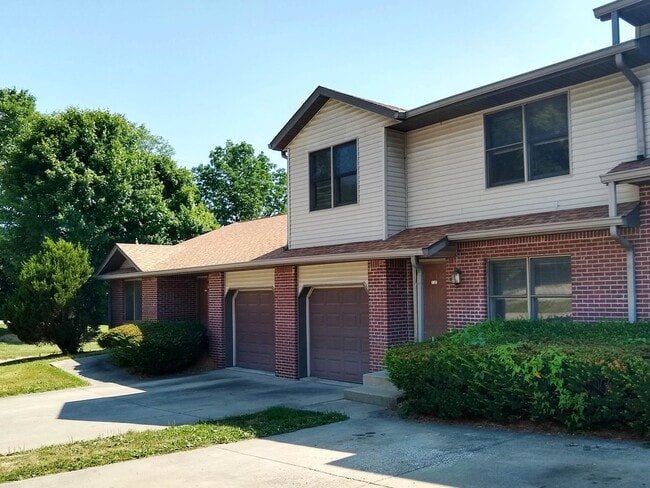 Building Photo - Allen Street