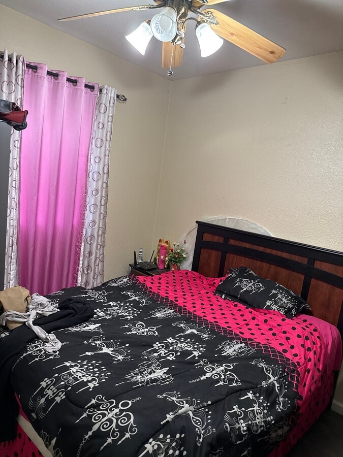 Photo - 9284 Deddington Way