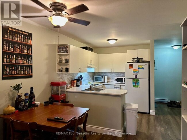 Photo - 206 Perry St Unité A4