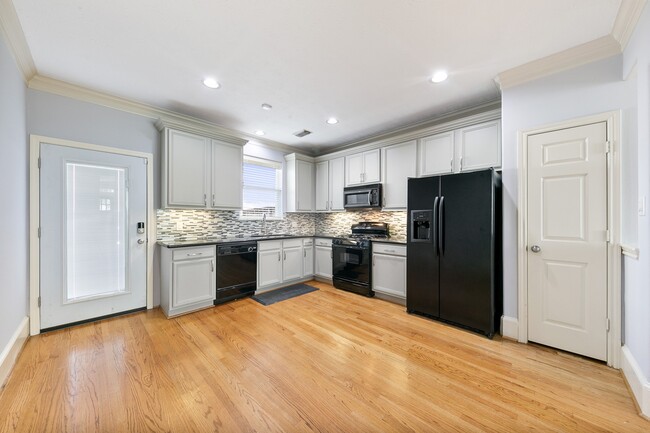 Photo - 1759 Aden Dr