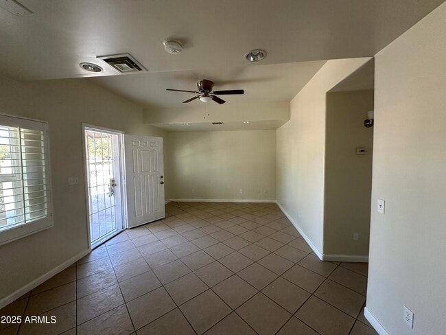 Photo - 5321 W Gardenia Ave