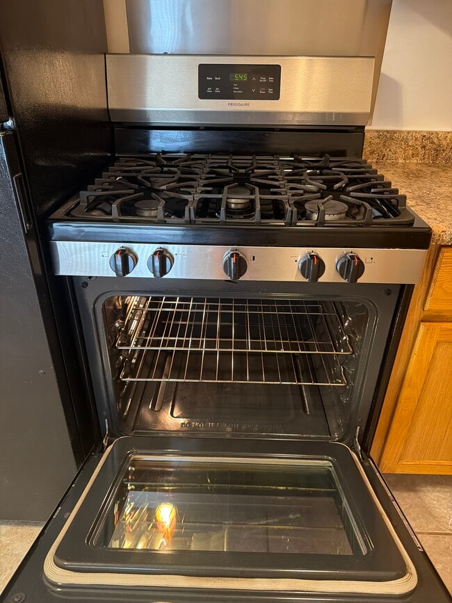 Photo - 10S511 Echo Ln Unidad 2