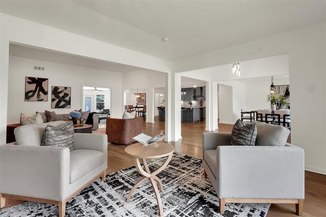 Photo - 6910 Midcrest Dr