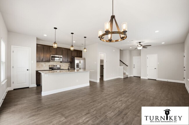 Photo - 809-811 Jameson St. Unit 809
