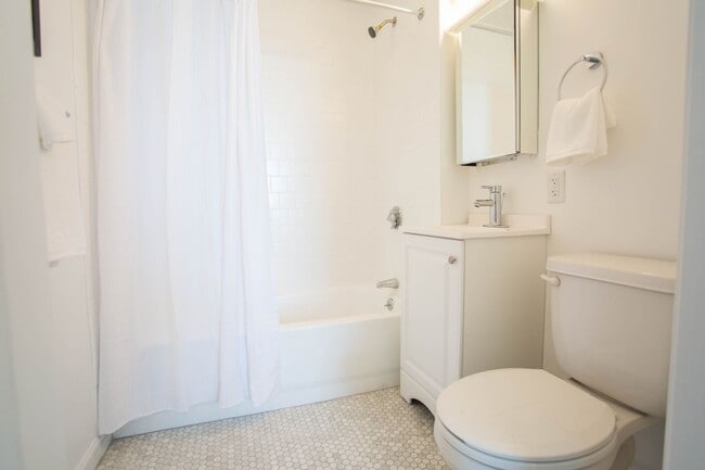 Photo - Grid District - 50 Franklin