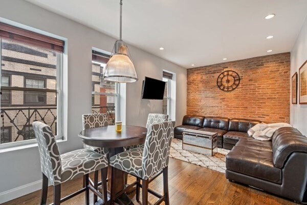 Photo - 115 Salem St Unit 9