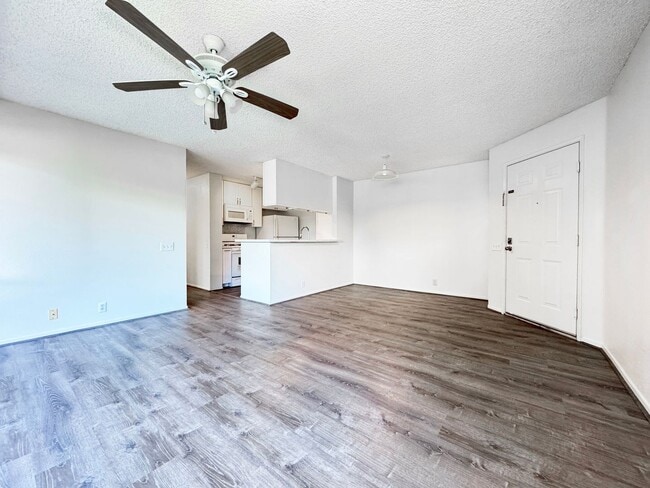 Pet Friendly Ewa Beach Condo with A/C - Pet Friendly Ewa Beach Condo with A/C Unit 25G