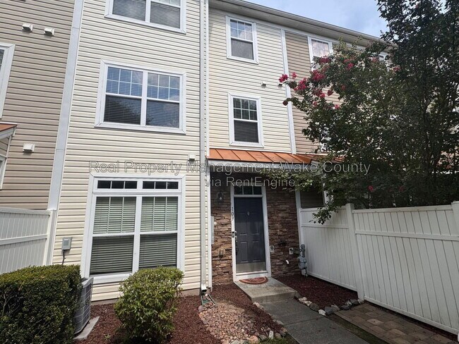Building Photo - 11701 Coppergate Dr
