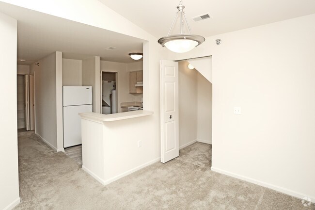 INDIAN LAKE VILLAGE APARTMENTS