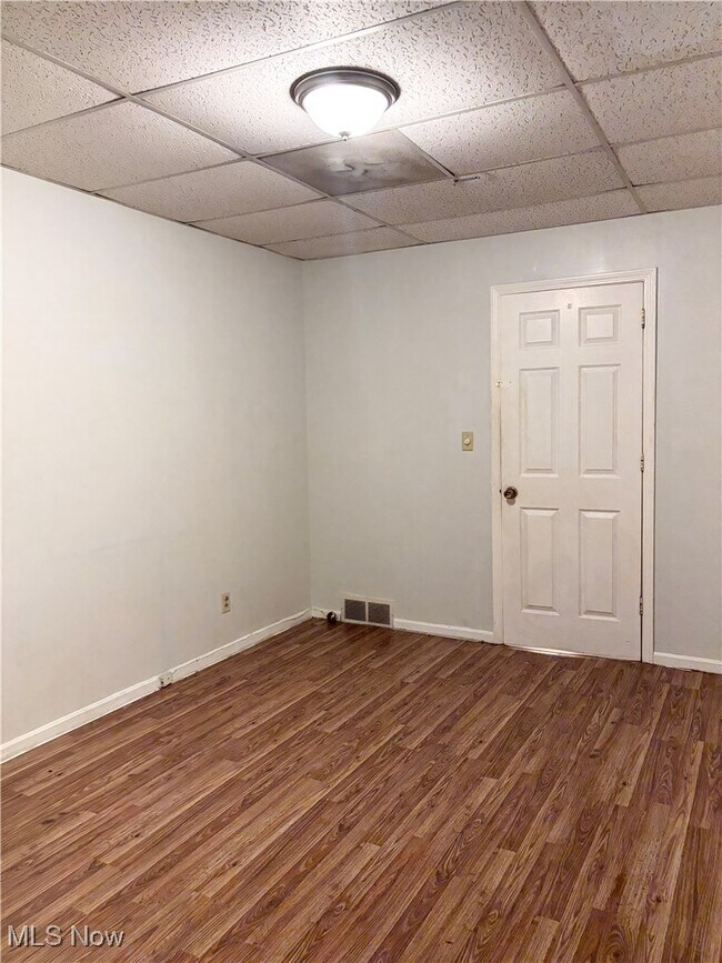 Photo - 1066 E 62nd St Unit 8