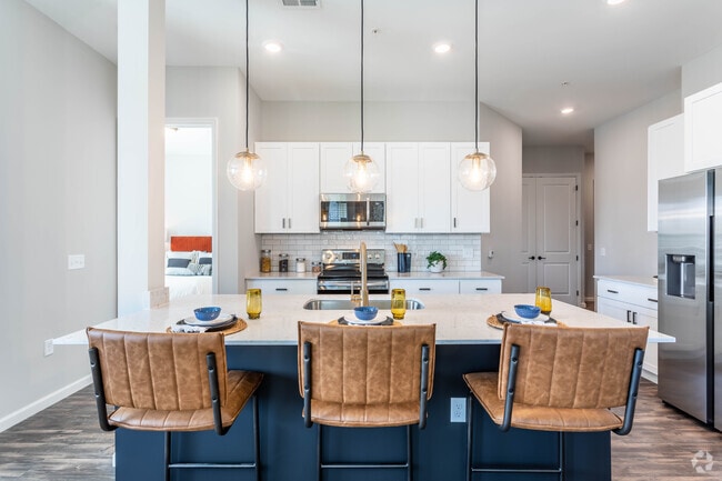 Suite C - 2Br, 2Br - 1,167 SF