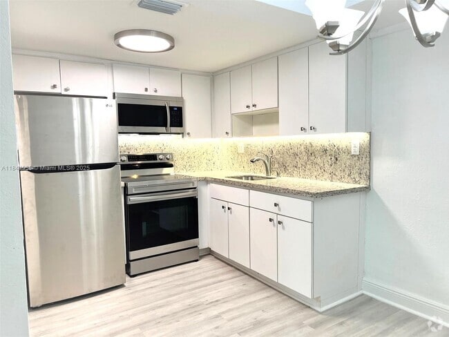 Building Photo - 636 NE 63rd St Unit 6 Rental