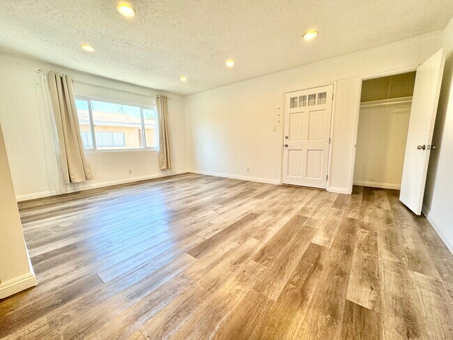 Photo - 1320 Ridgeley Dr Unidad 5