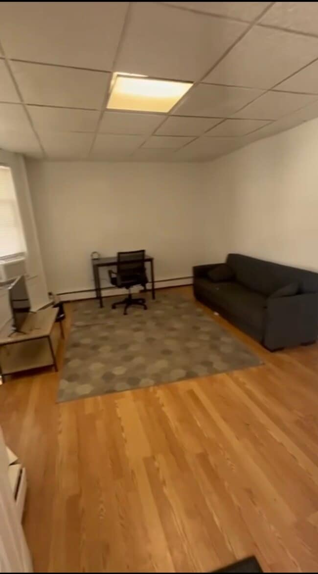 Photo - 738 Edgar Rd Unit 1