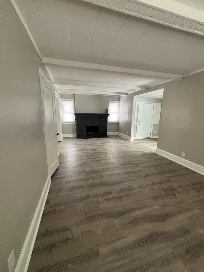 Photo - 5302 East Dr