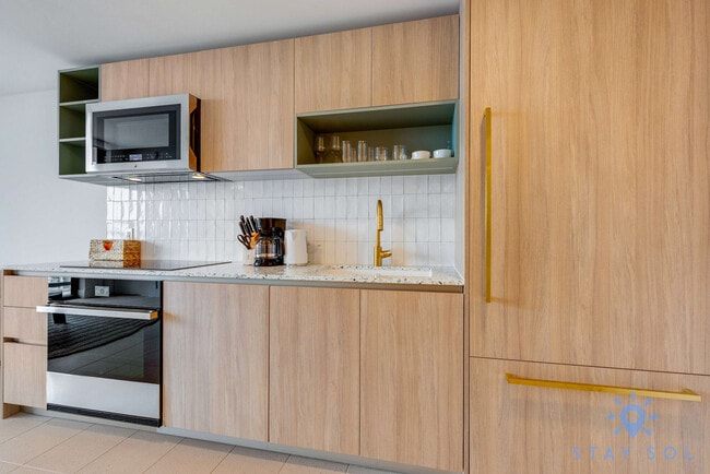 Photo - 601 NE 1st Ave Unidad ID1227488P