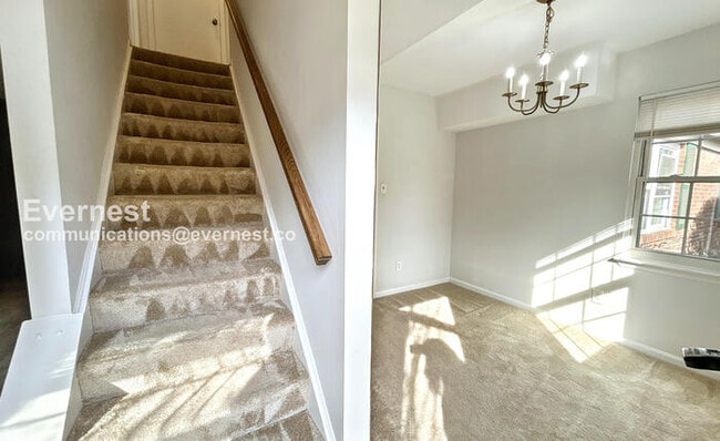 Photo - 9713 Hagel Cir Unit B