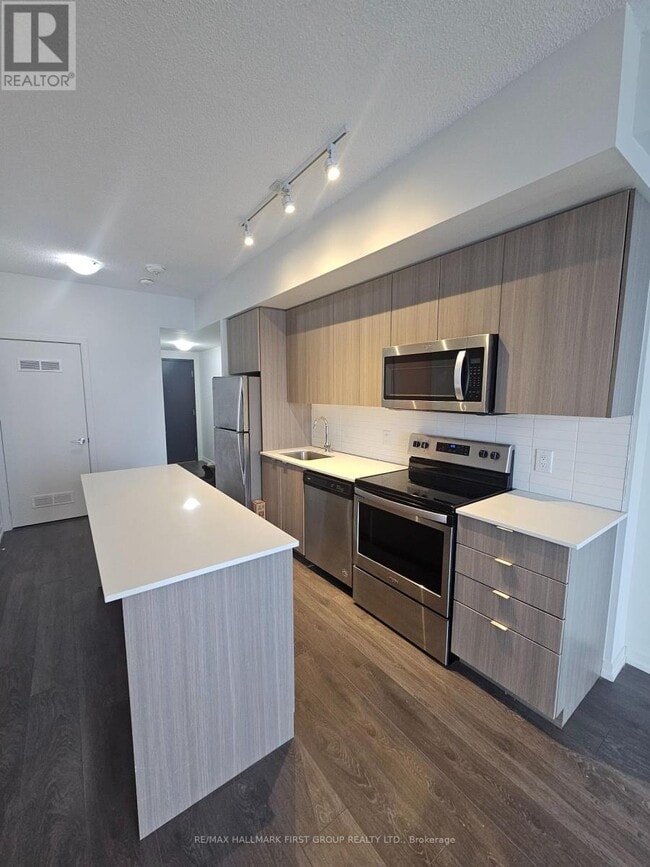 Photo - 3237 Bayview Ave Unit 705