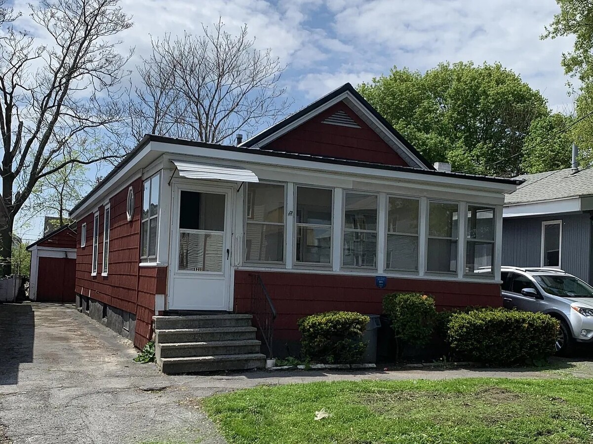 Photo - 1233 Park St