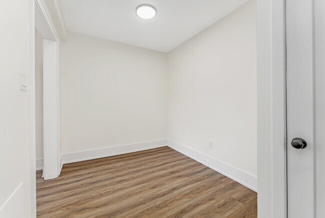 Photo - 231 Vaughan Rd