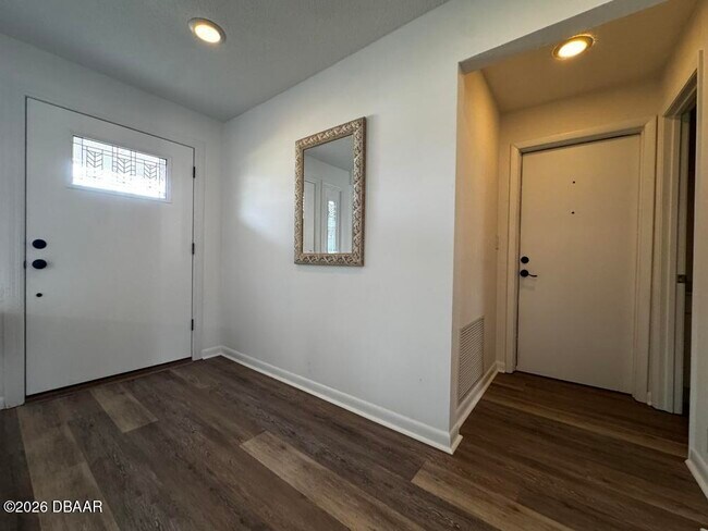 Photo - 1508 Poplar Dr