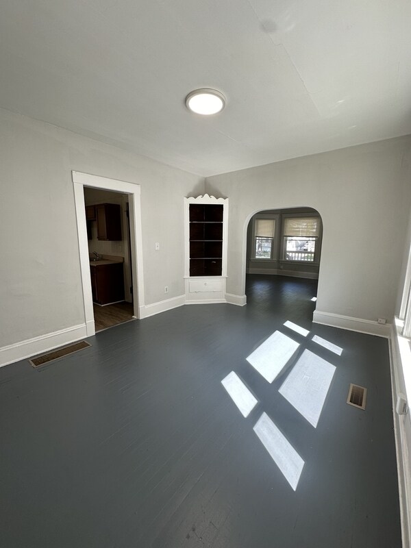 2056 W 101st St Condo Condo for Rent in Cleveland, OH