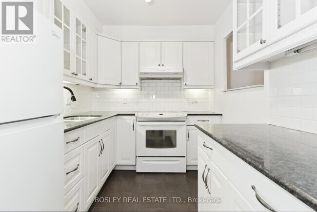 Photo - 335 Lonsdale Rd Unit 106