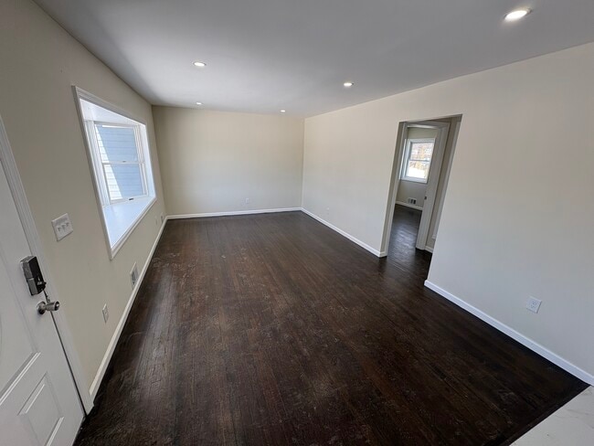 Photo - 351 Wicks Rd Unit 1