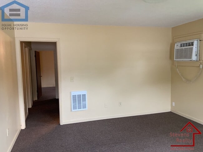 Photo - 1702 Olive St