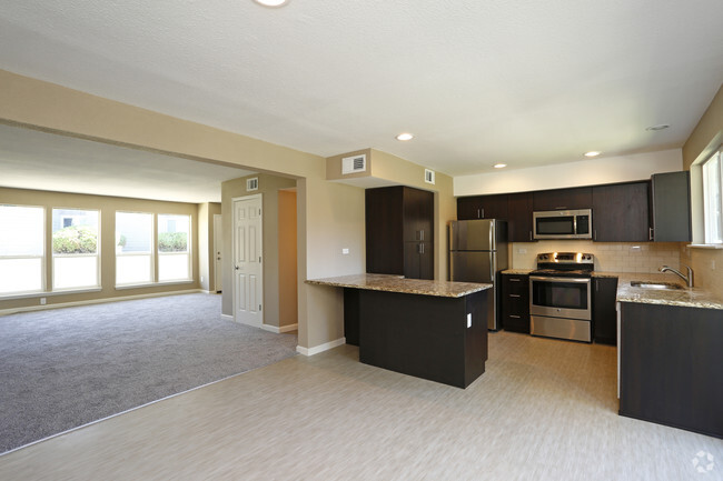 4BR, 2.5BA - The Hampden - The Girard at Cherry Hills Apartamentos