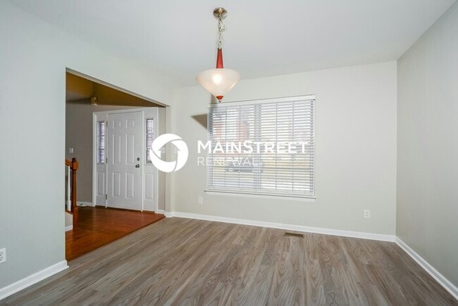 Photo - 3 Bedroom Pet-Friendly Home in St. Louis, MO with Main Street Renewal