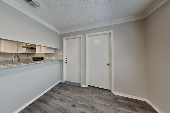 Photo - 7443 Kite Hill Dr