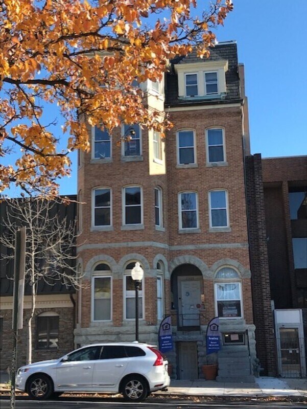 Photo - 2315 N Charles St
