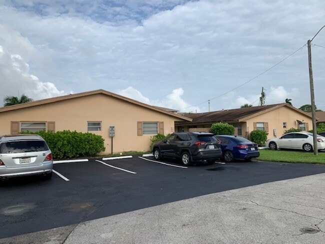 Photo - 3640 - 3664 NE 1st Terr Oakland Park, FL 3...