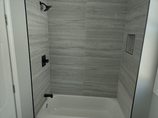 Photo - 5207 S Bishop St Unit 2