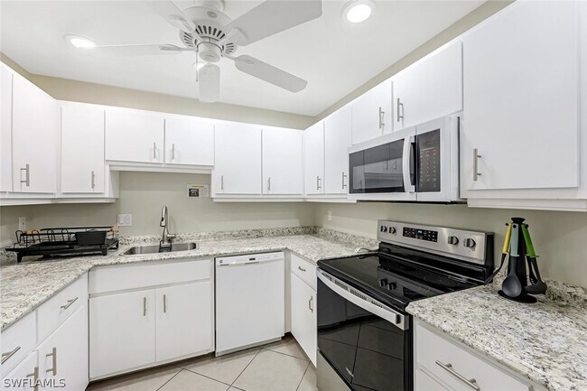 Photo - 509 Roma Ct Unit 202