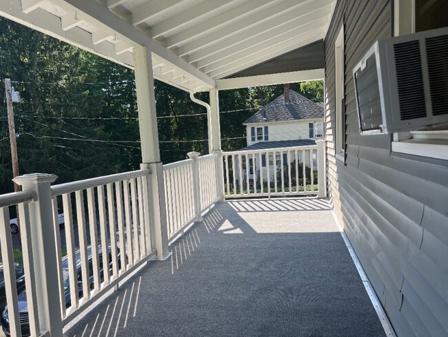 Photo - 1233 Main St Unidad D