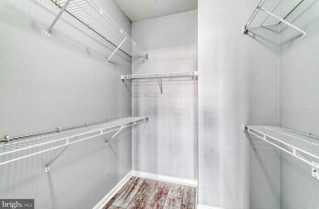 Photo - 4852 Eisenhower Ave Condo Unit 139
