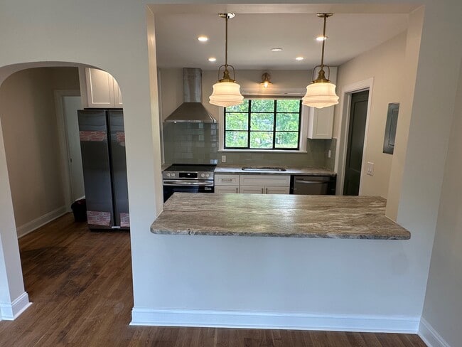 Photo - 425 S Jackson St Unit 2