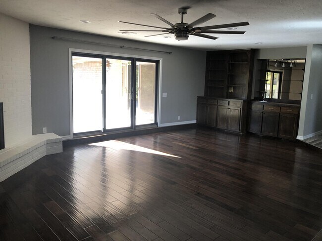 Photo - 8312 NW 117th St