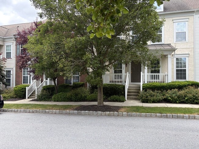 Photo - 1108 Harding Cir