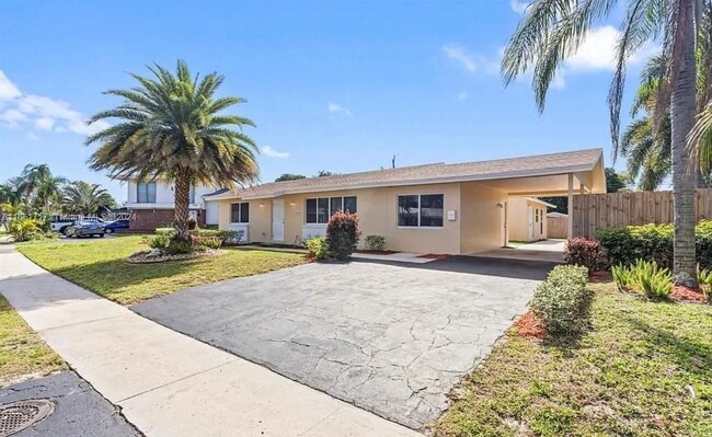 Building Photo - 4330 NW 10th St Rental