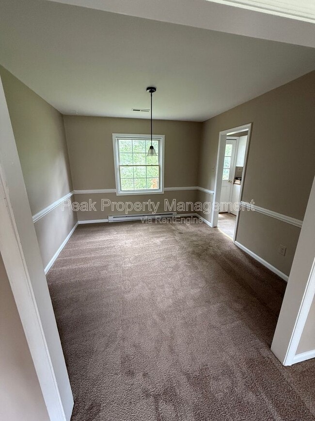 Photo - 236 Chessington Rd