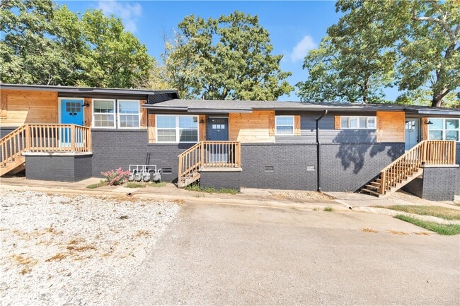Building Photo - 1840 Kaywood Ln Unit 9,10,and 12