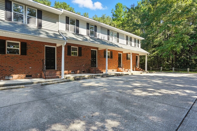 Photo - 281 Marshbanks St