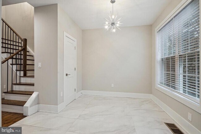 1553 Rivertown Pl