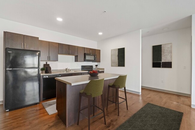 Building Photo - The Wildwood at Main